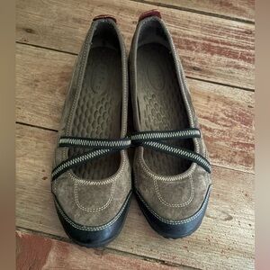 Privo Gray-Brown Suede-Look Slip-On Flats with Black Trim